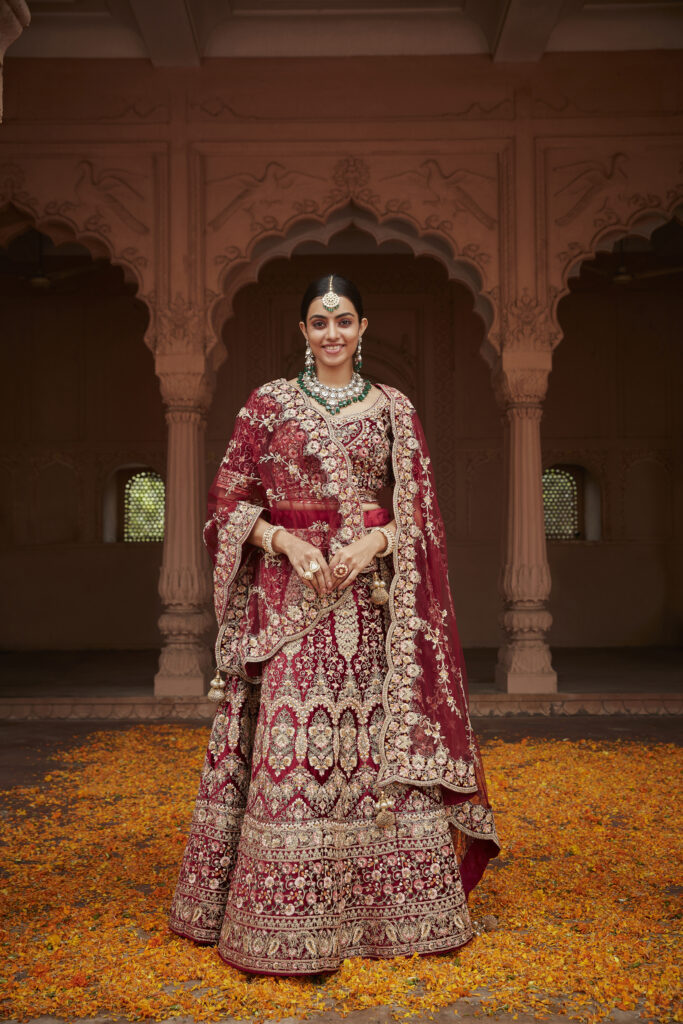 Wholesale lehenga outlet